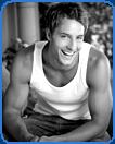 tall celebrity justin hartley